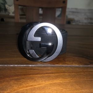 Black Gucci belt (men’s)